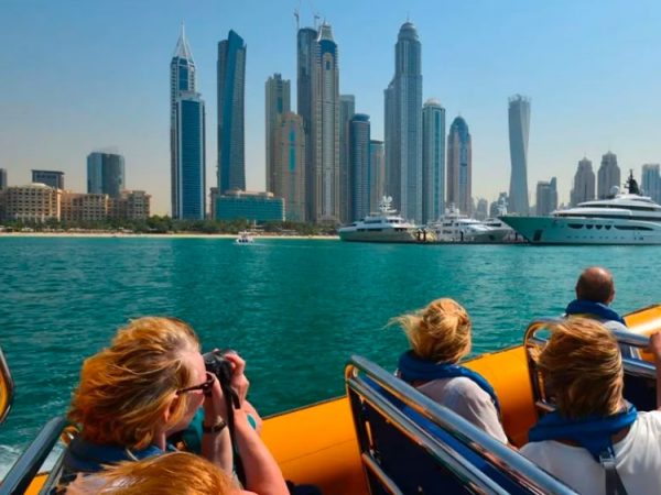 Лучшие Экскурсии по ОАЭ: Изысканные Путешествия в Страну Сказочных Возможностей